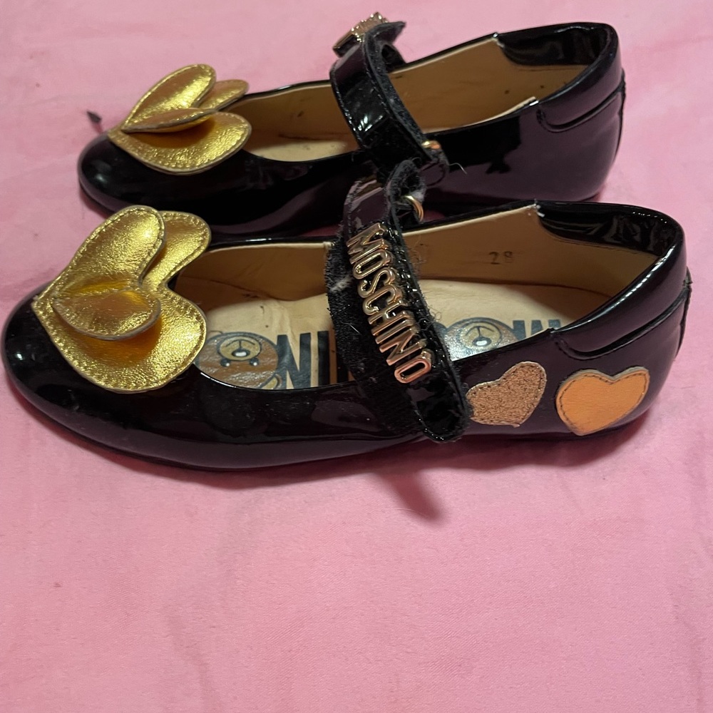 Girls shoes in good condition size 11 US